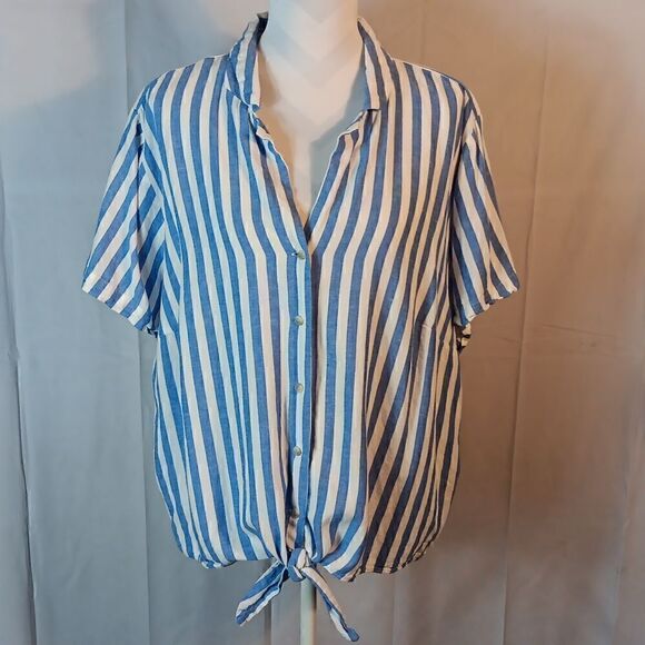 Ava & Viv Striped Linen Top - Picture 1 of 6
